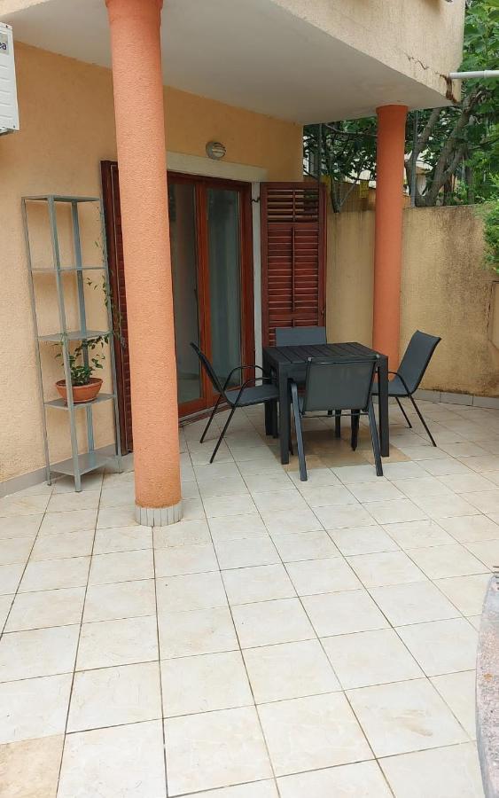Apartments Graciela Pula Ngoại thất bức ảnh